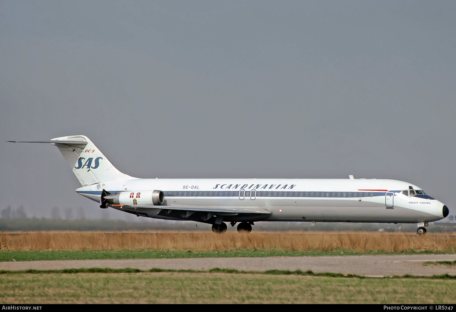 Aircraft Photo of SE-DAL | McDonnell Douglas DC-9-41 | Scandinavian Airlines - SAS | AirHistory.net #252331
