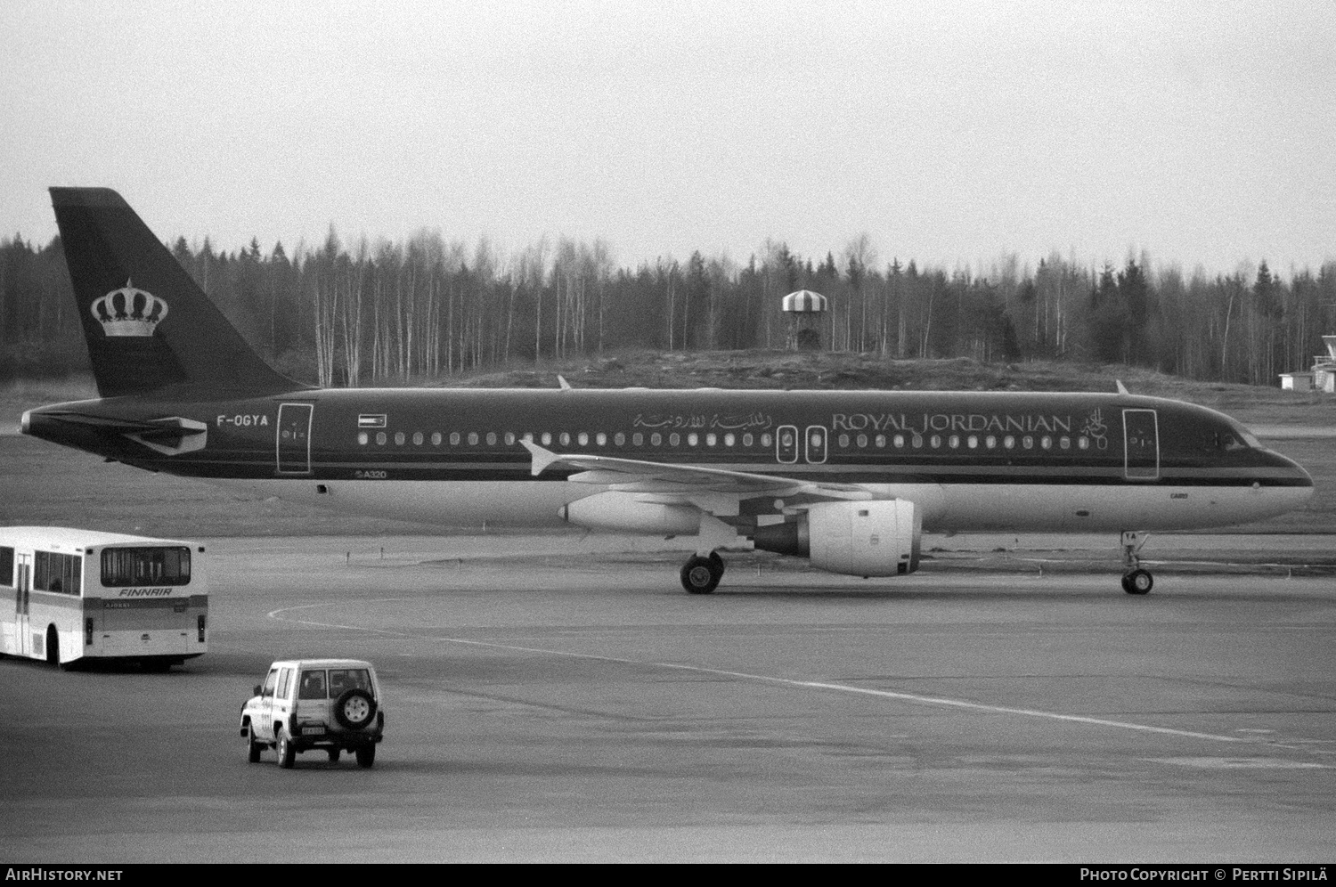 Aircraft Photo of F-OGYA | Airbus A320-211 | Royal Jordanian Airlines | AirHistory.net #252344