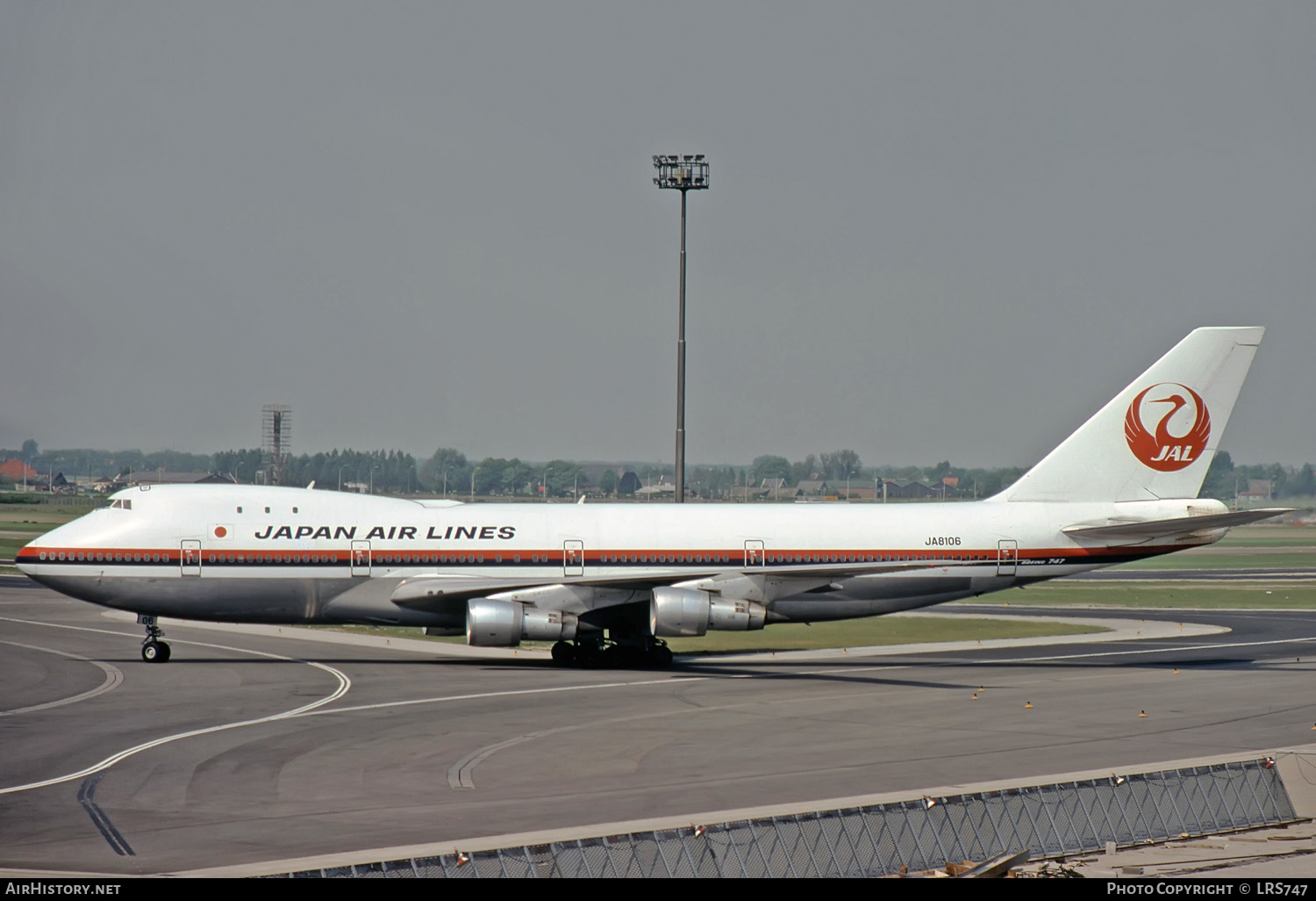 Aircraft Photo of JA8106 | Boeing 747-246B | Japan Air Lines - JAL | AirHistory.net #252369