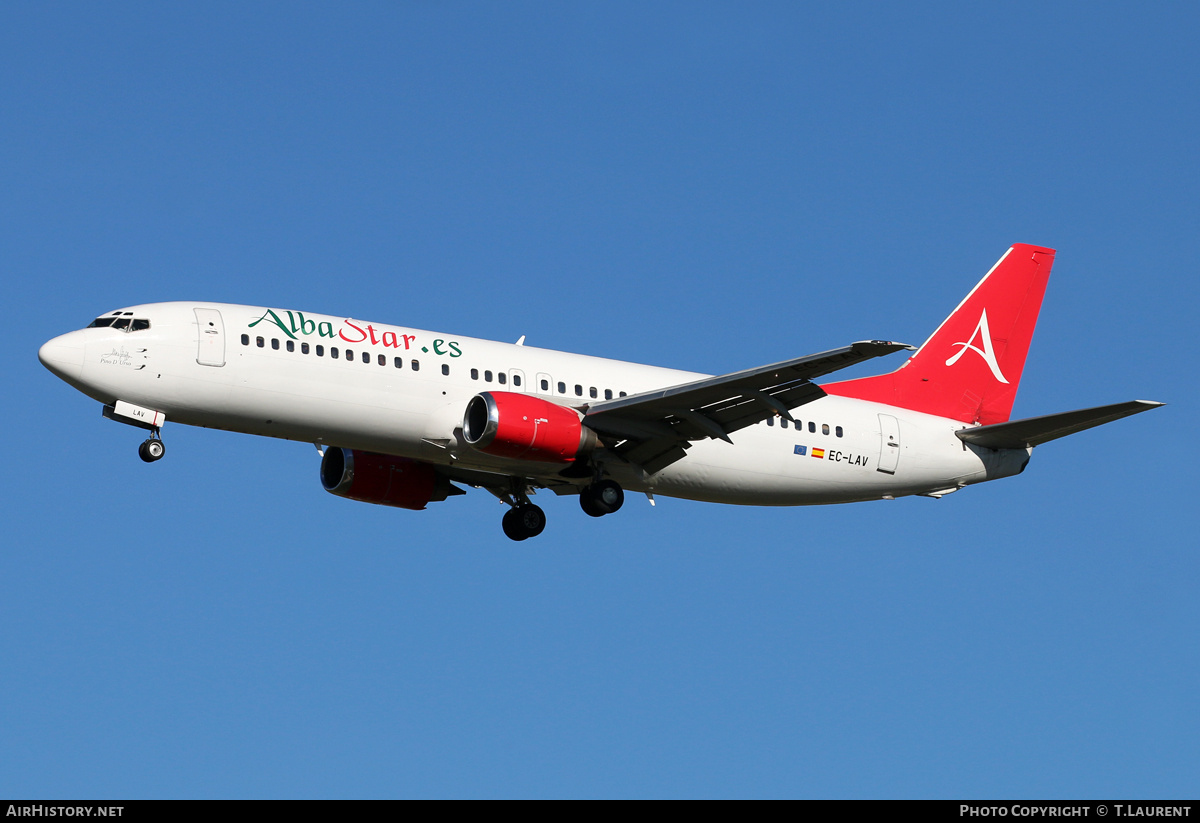 Aircraft Photo of EC-LAV | Boeing 737-408 | AlbaStar | AirHistory.net #252401