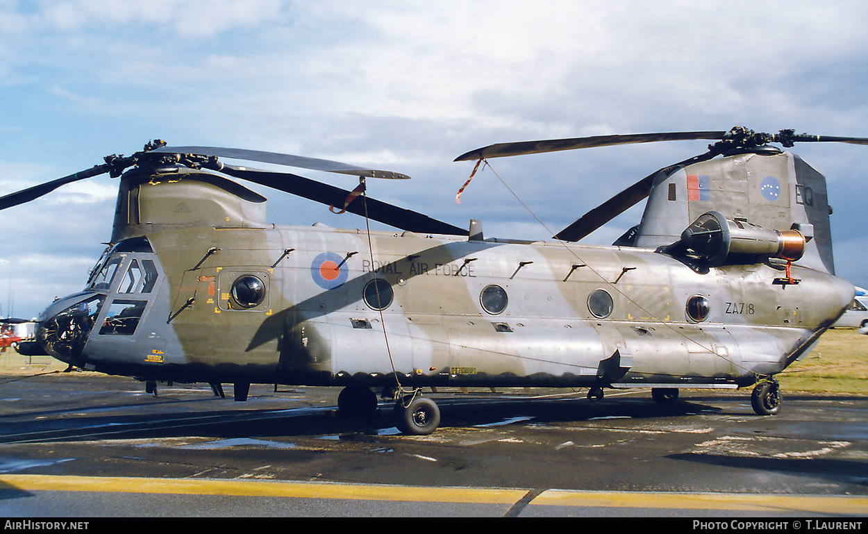 Aircraft Photo of ZA718 | Boeing Vertol Chinook HC1B (352) | UK - Air Force | AirHistory.net #252473