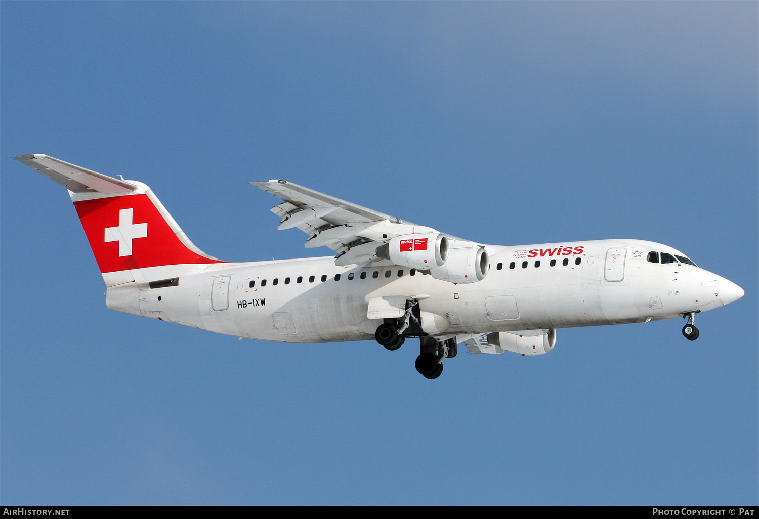 Aircraft Photo of HB-IXW | British Aerospace Avro 146-RJ100 | Swiss International Air Lines | AirHistory.net #252477