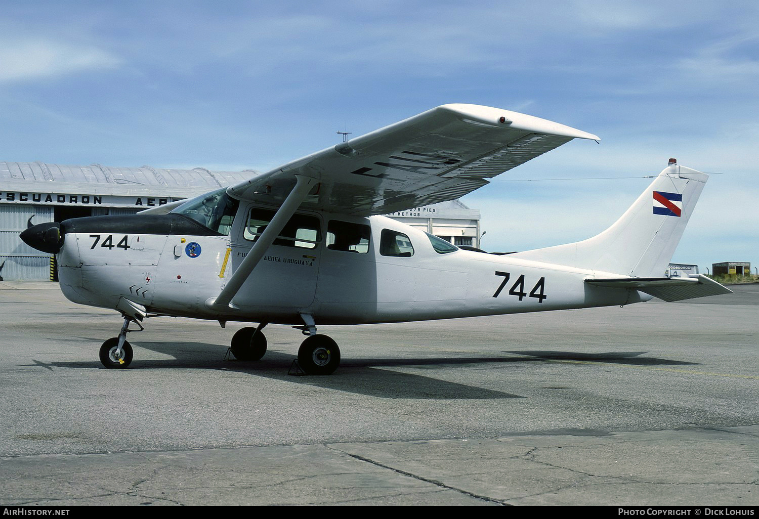 Aircraft Photo of 744 | Cessna 206 Super Skywagon | Uruguay - Air Force | AirHistory.net #252601