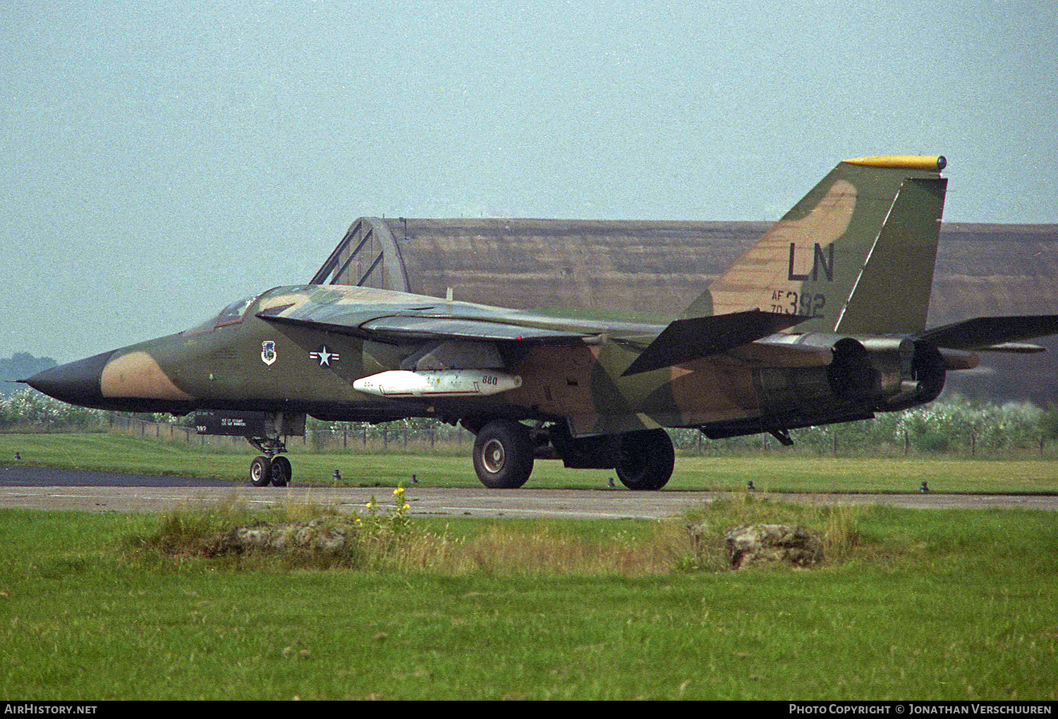 Aircraft Photo of 70-2392 / AF70-392 | General Dynamics F-111F Aardvark | USA - Air Force | AirHistory.net #252659