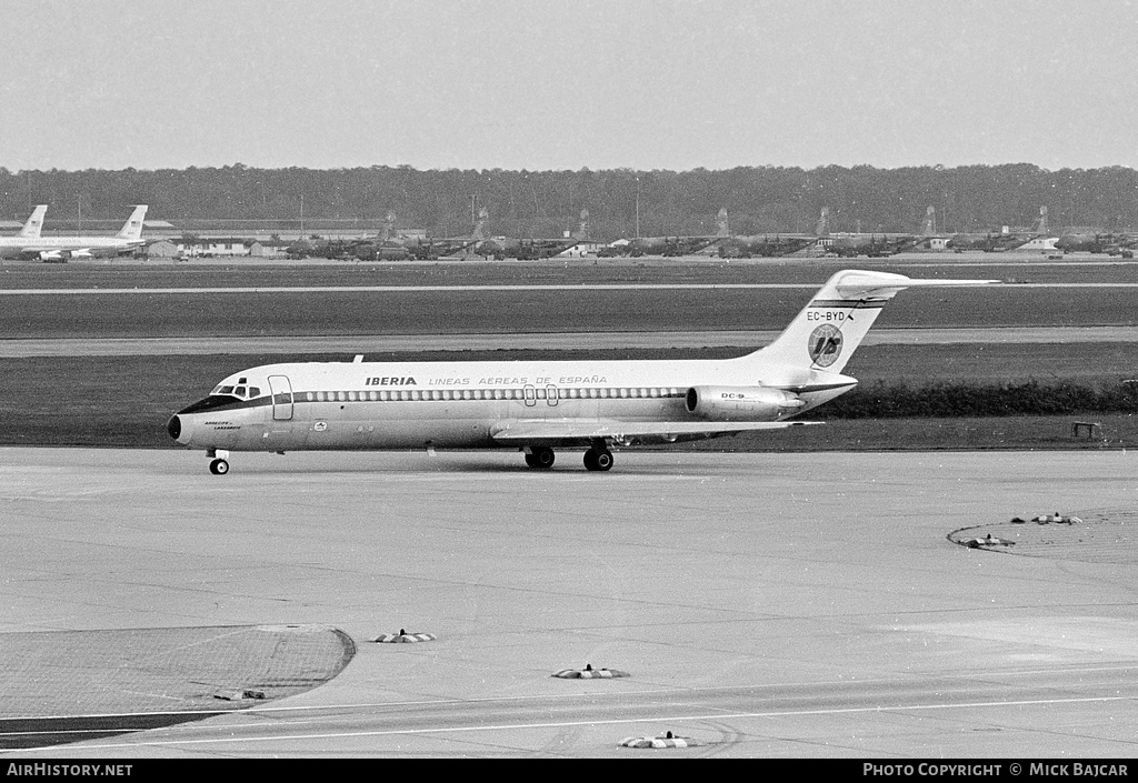 Aircraft Photo of EC-BYD | McDonnell Douglas DC-9-32 | Iberia | AirHistory.net #252782
