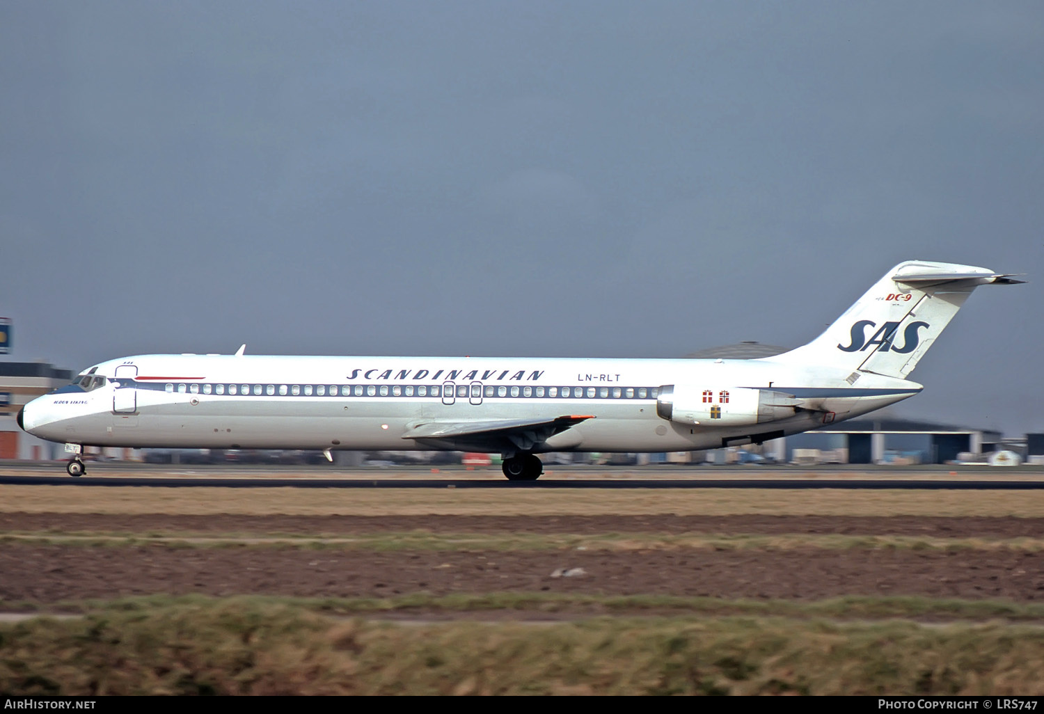 Aircraft Photo of LN-RLT | McDonnell Douglas DC-9-41 | Scandinavian Airlines - SAS | AirHistory.net #252844