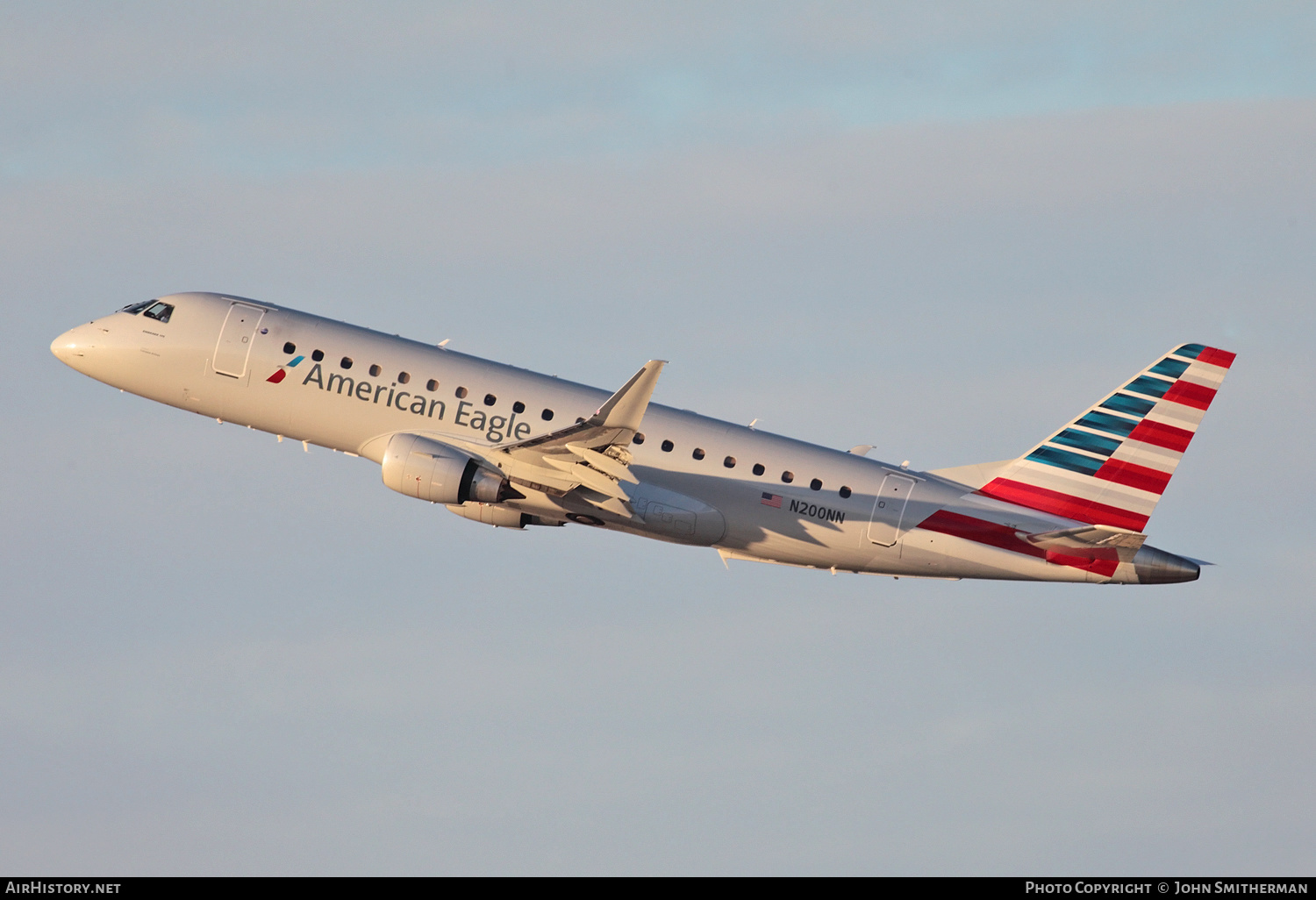 Aircraft Photo of N200NN | Embraer 175LR (ERJ-170-200LR) | American Eagle | AirHistory.net #252913