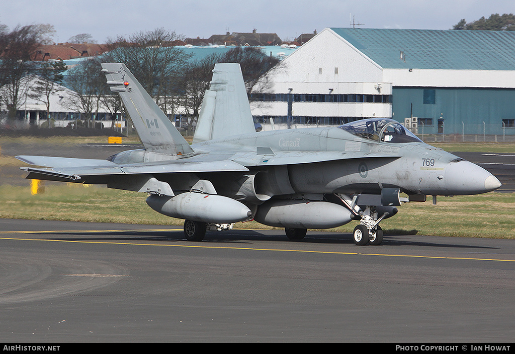 Aircraft Photo of 188769 | McDonnell Douglas CF-188 Hornet | Canada - Air Force | AirHistory.net #252930