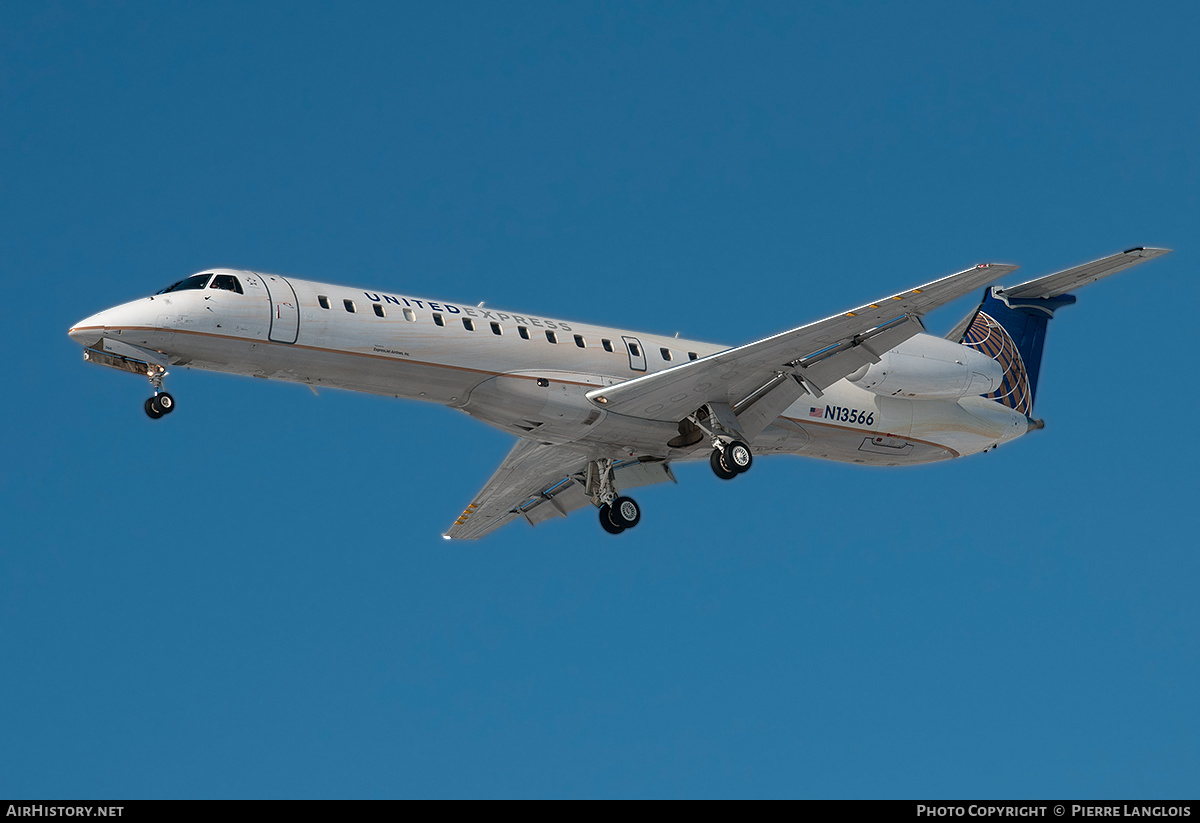 Aircraft Photo of N13566 | Embraer ERJ-145LR (EMB-145LR) | United Express | AirHistory.net #253052
