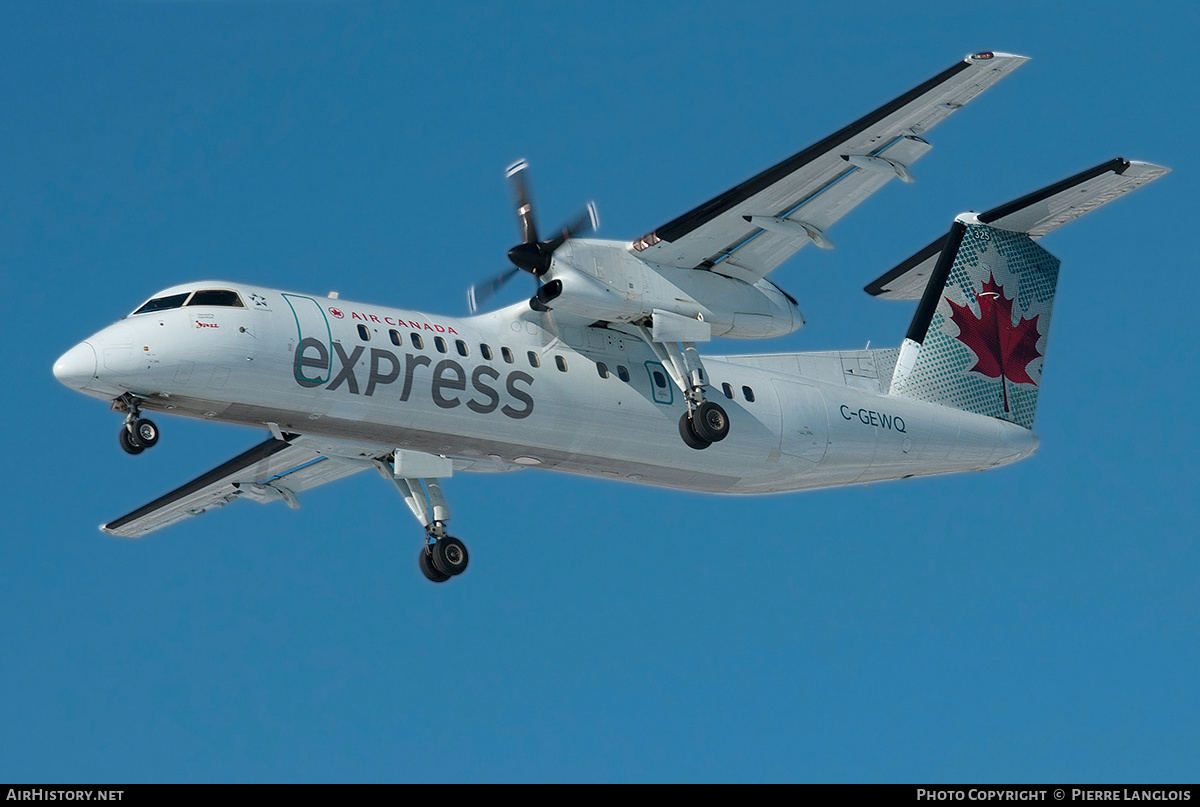 Aircraft Photo of C-GEWQ | De Havilland Canada DHC-8-311Q Dash 8 | Air Canada Express | AirHistory.net #253103