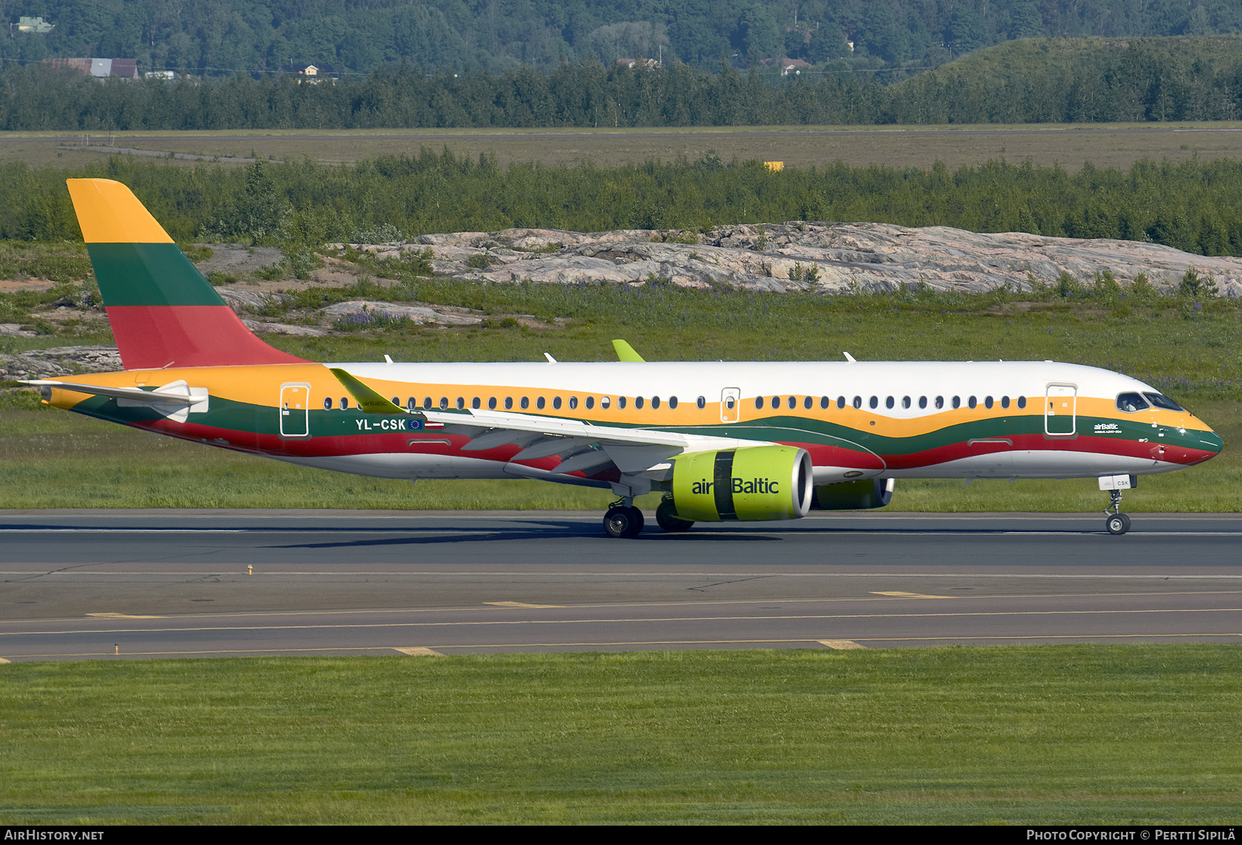 Aircraft Photo of YL-CSK | Airbus A220-371 (BD-500-1A11) | AirBaltic | AirHistory.net #253205