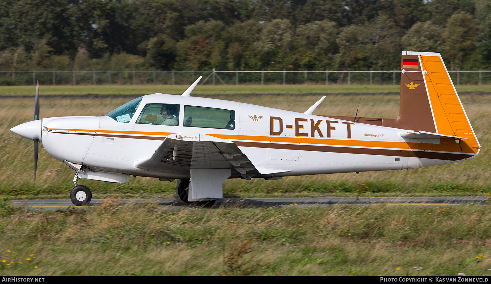 Aircraft Photo of D-EKFT | Mooney M-20J 201 | AirHistory.net #253375