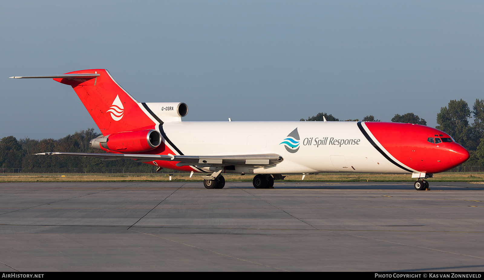 Aircraft Photo of G-OSRA | Boeing 727-2S2F/Adv(RE) Super 27 | Oil Spill Response | AirHistory.net #253388