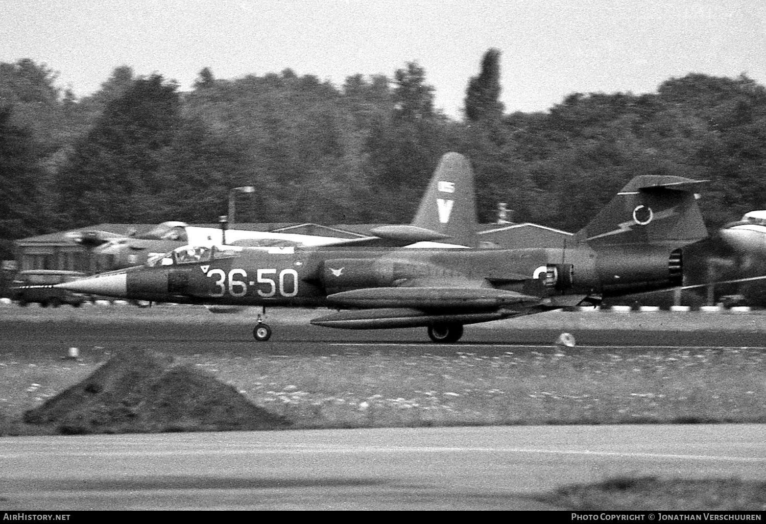 Aircraft Photo of MM6946 | Lockheed F-104S Starfighter | Italy - Air Force | AirHistory.net #253465