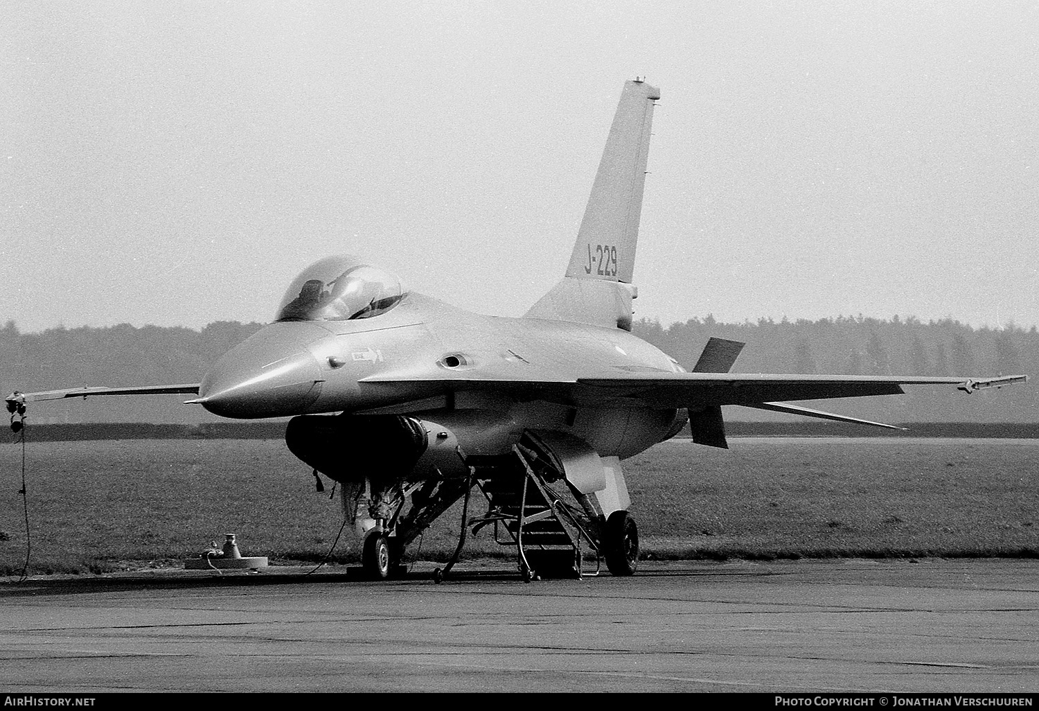 Aircraft Photo of J-229 | General Dynamics F-16A Fighting Falcon | Netherlands - Air Force | AirHistory.net #253495