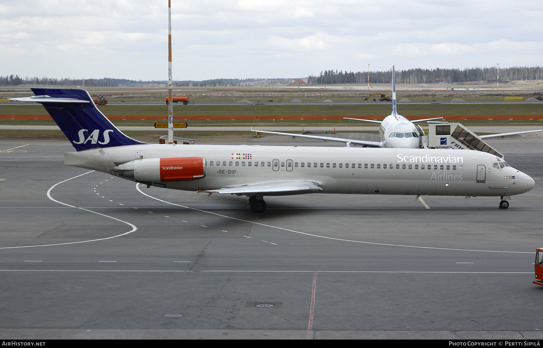 Aircraft Photo of SE-DIP | McDonnell Douglas MD-87 (DC-9-87) | Scandinavian Airlines - SAS | AirHistory.net #253702