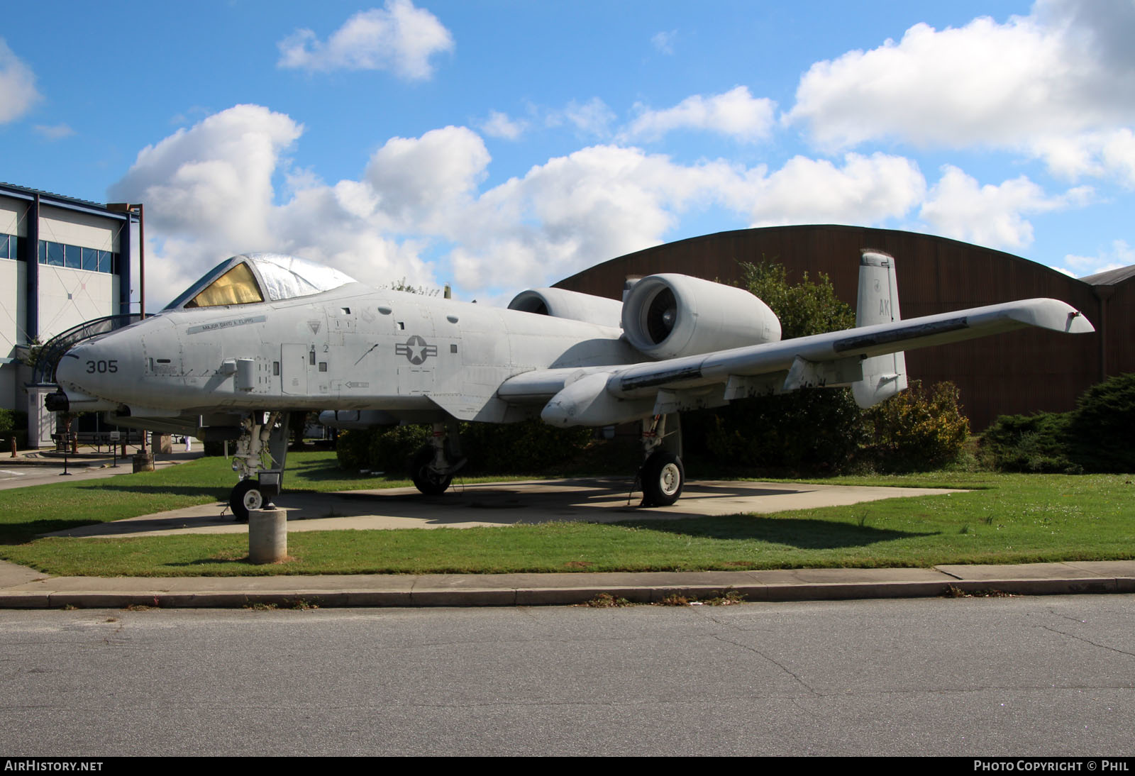 Aircraft Photo of 75-0305 / AF75-305 | Fairchild A-10A Thunderbolt II | USA - Air Force | AirHistory.net #253714