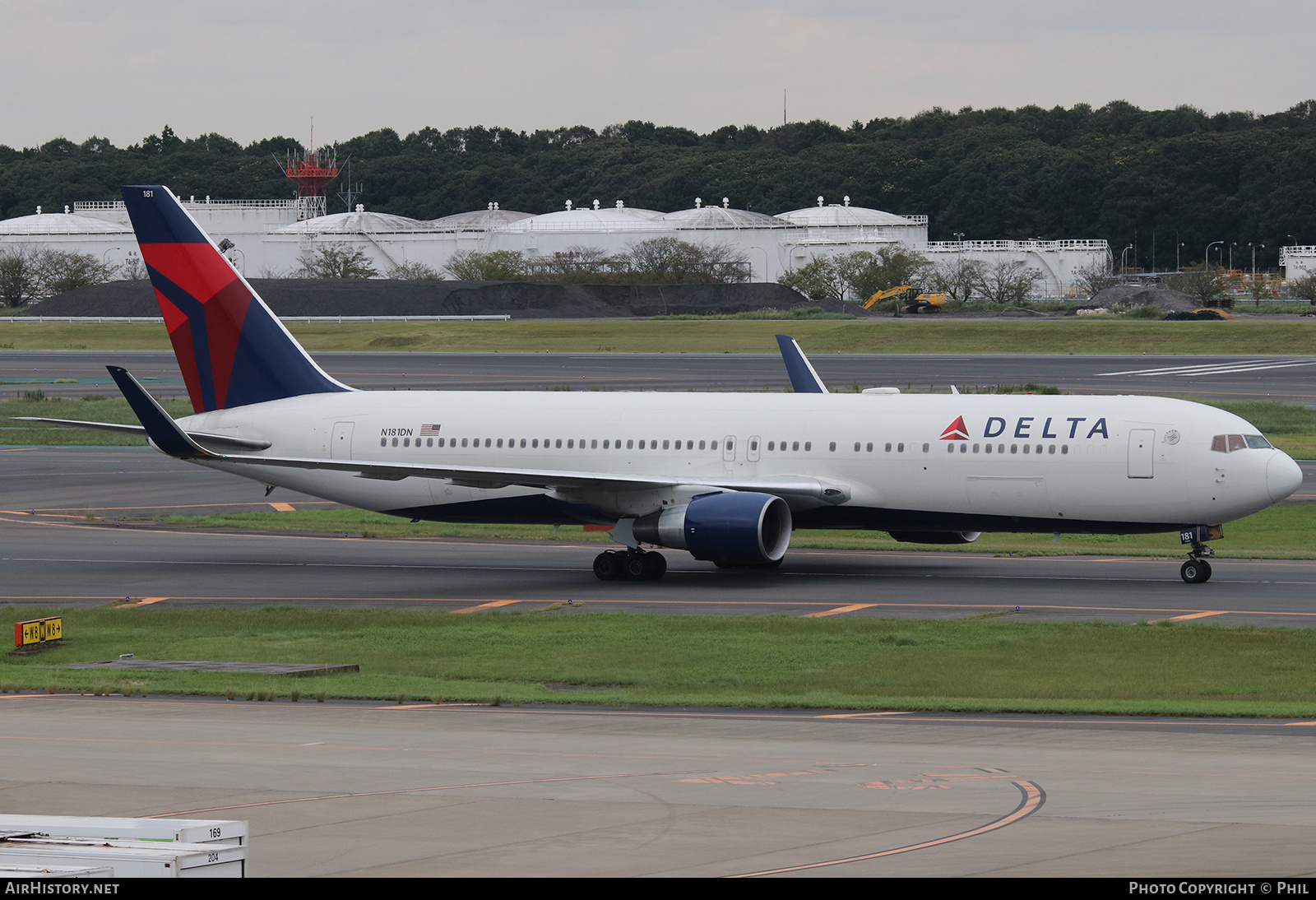 Aircraft Photo of N181DN | Boeing 767-332/ER | Delta Air Lines | AirHistory.net #253720