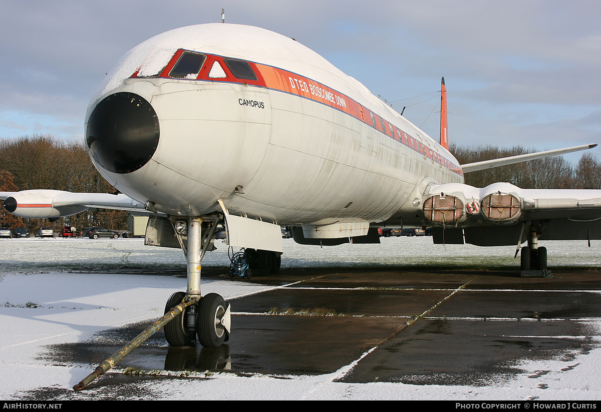 Aircraft Photo of XS235 | De Havilland D.H. 106 Comet 4C | UK - Air Force | AirHistory.net #253862