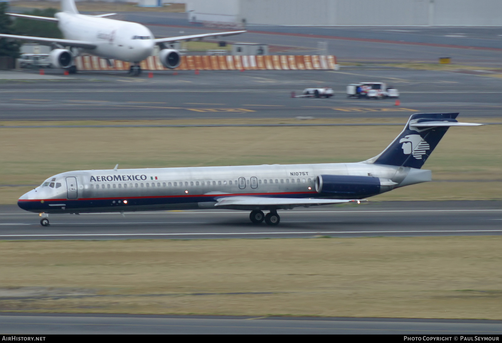 Aircraft Photo of N1075T | McDonnell Douglas MD-87 (DC-9-87) | AeroMéxico | AirHistory.net #253896