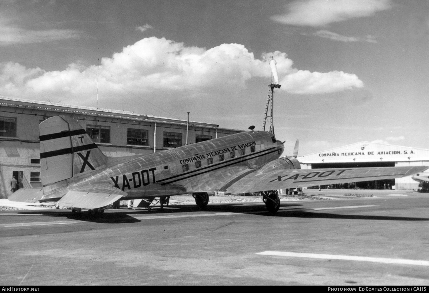 Aircraft Photo of XA-DOT | Douglas C-39 | Compañía Mexicana de Aviación | AirHistory.net #254024