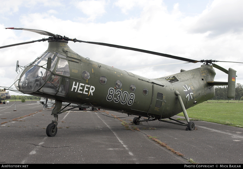 Aircraft Photo of 8308 | Vertol H-21C Shawnee | Germany - Army | AirHistory.net #254265