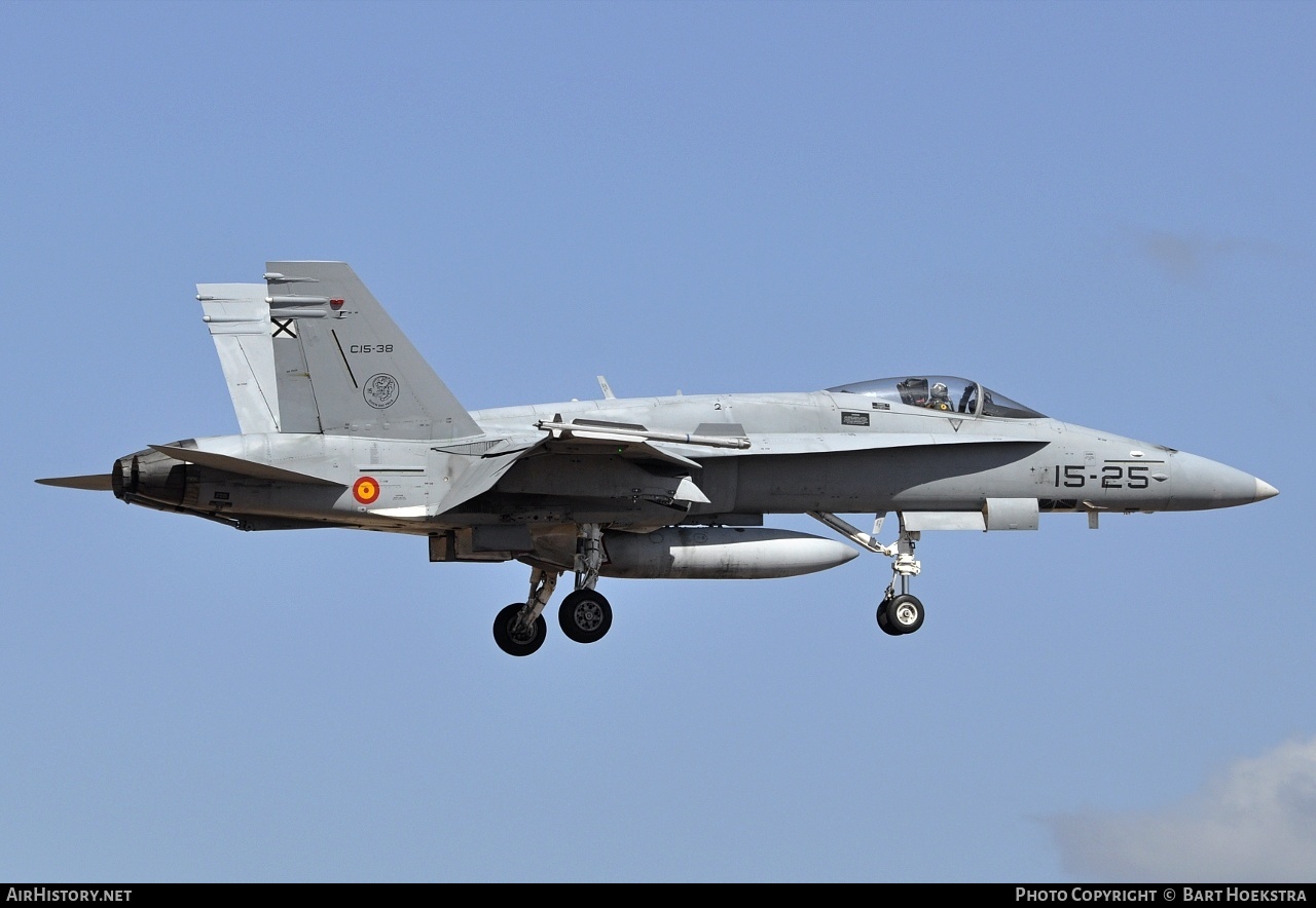 Aircraft Photo of C.15-38 | McDonnell Douglas EF-18M Hornet | Spain - Air Force | AirHistory.net #254320