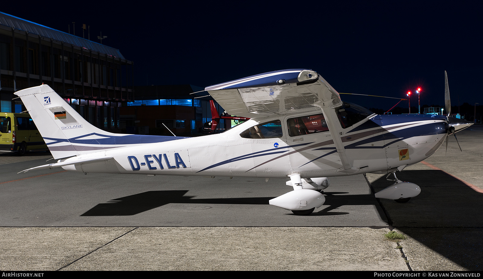 Aircraft Photo of D-EYLA | Cessna 182T Skylane | AirHistory.net #254826