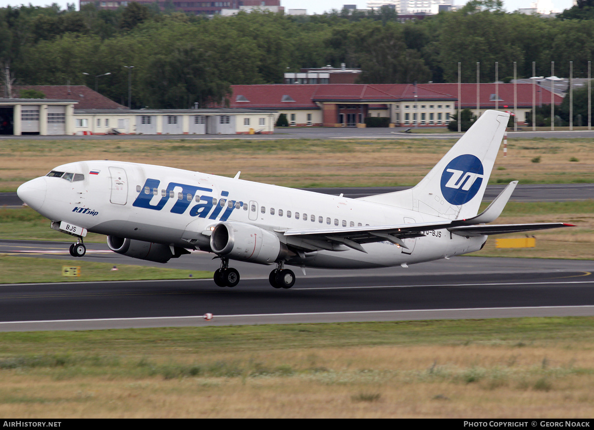 Aircraft Photo of VQ-BJS | Boeing 737-524 | UTair | AirHistory.net #254895