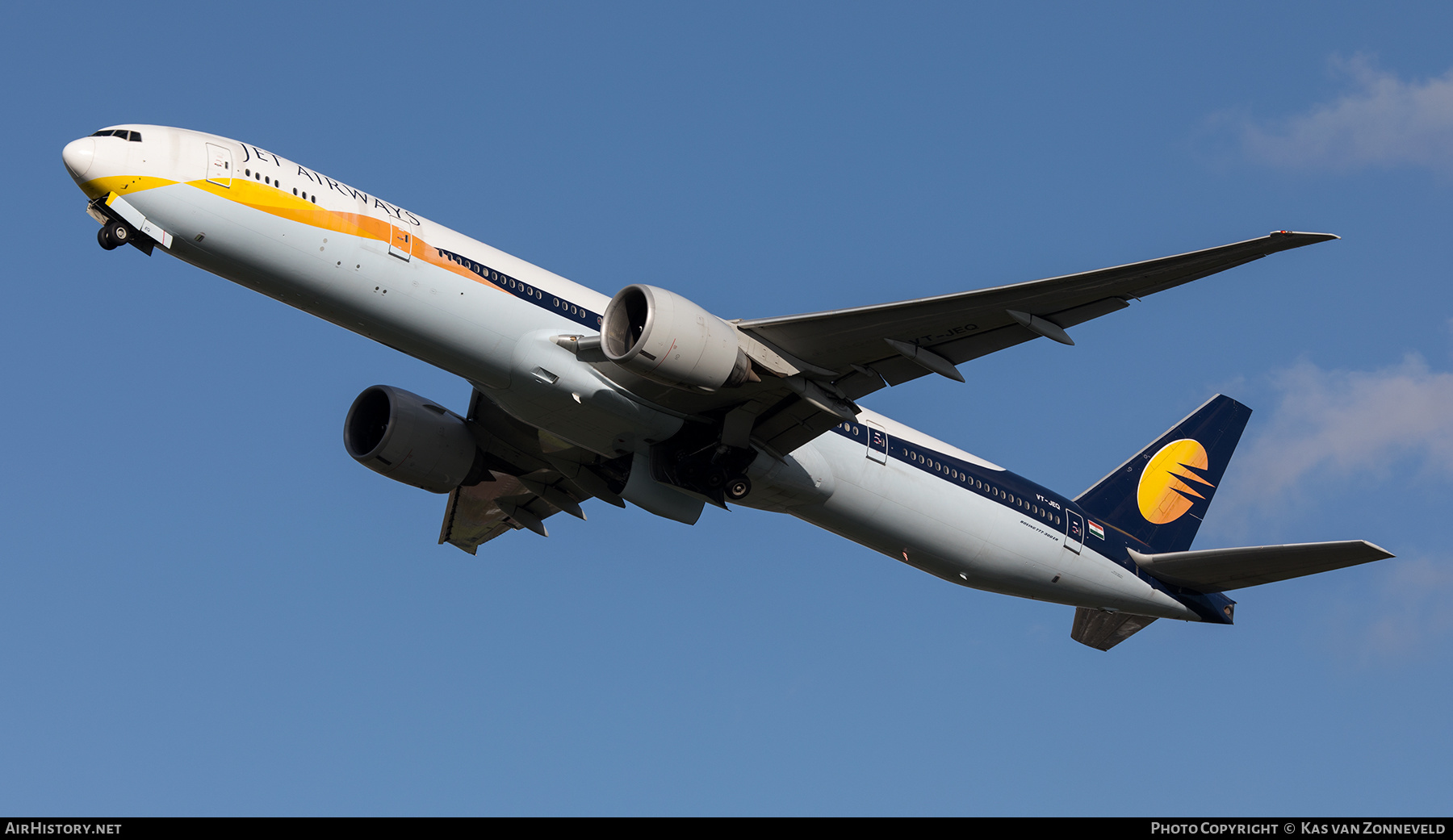 Aircraft Photo of VT-JEQ | Boeing 777-35R/ER | Jet Airways | AirHistory.net #254904