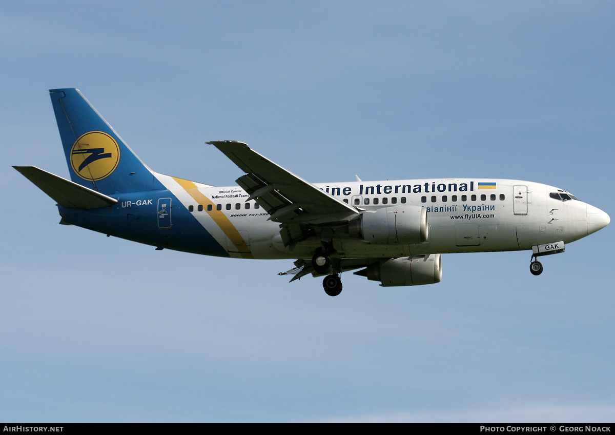 Aircraft Photo of UR-GAK | Boeing 737-5Y0 | Ukraine International Airlines | AirHistory.net #254905