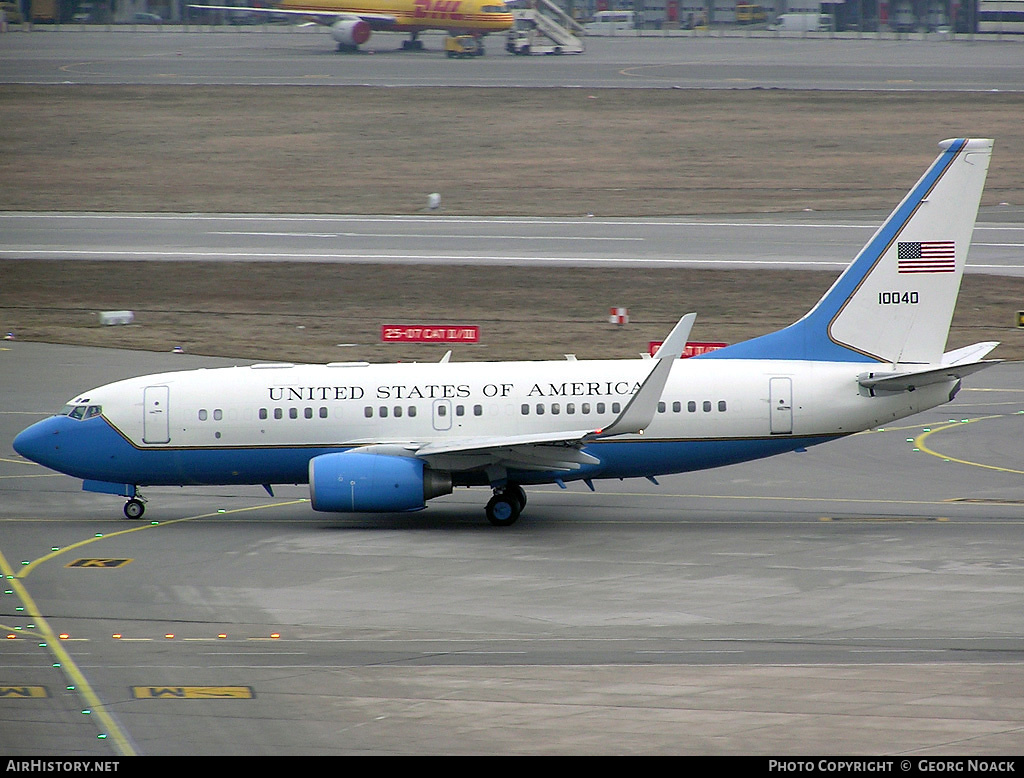 Aircraft Photo of 01-0040 / 10040 | Boeing C-40B | USA - Air Force | AirHistory.net #254906