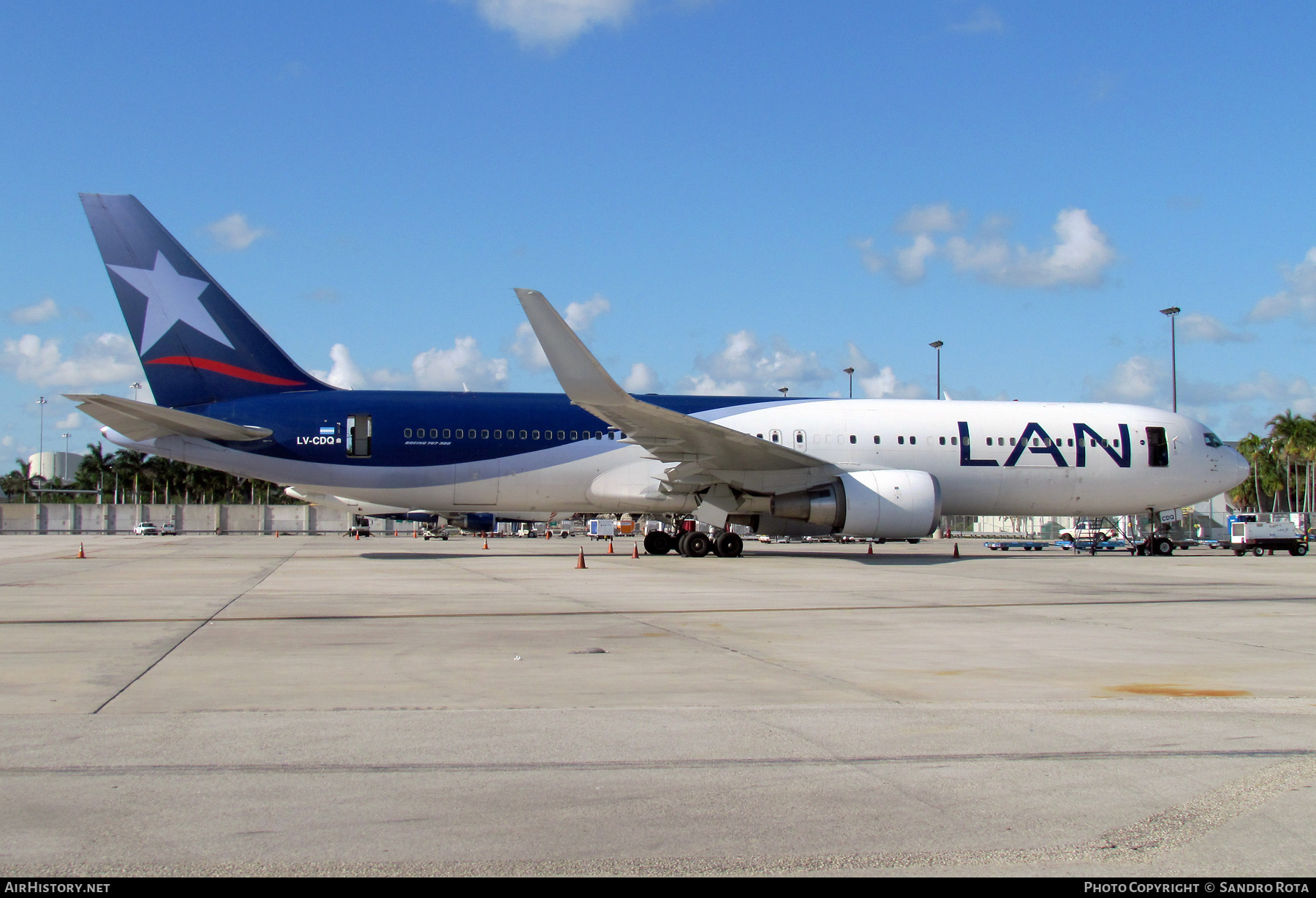 Aircraft Photo of LV-CDQ | Boeing 767-316/ER | LAN Airlines - Línea Aérea Nacional | AirHistory.net #255106