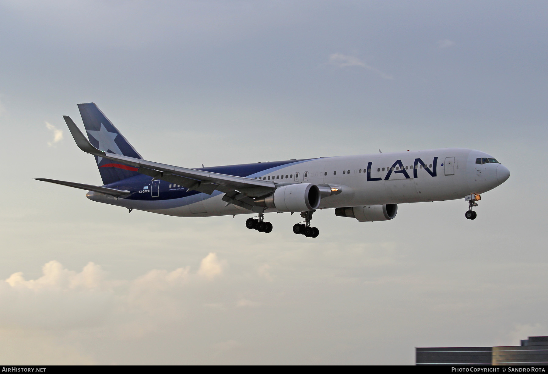 Aircraft Photo of LV-CFV | Boeing 767-316/ER(BCF) | LAN Airlines - Línea Aérea Nacional | AirHistory.net #255147