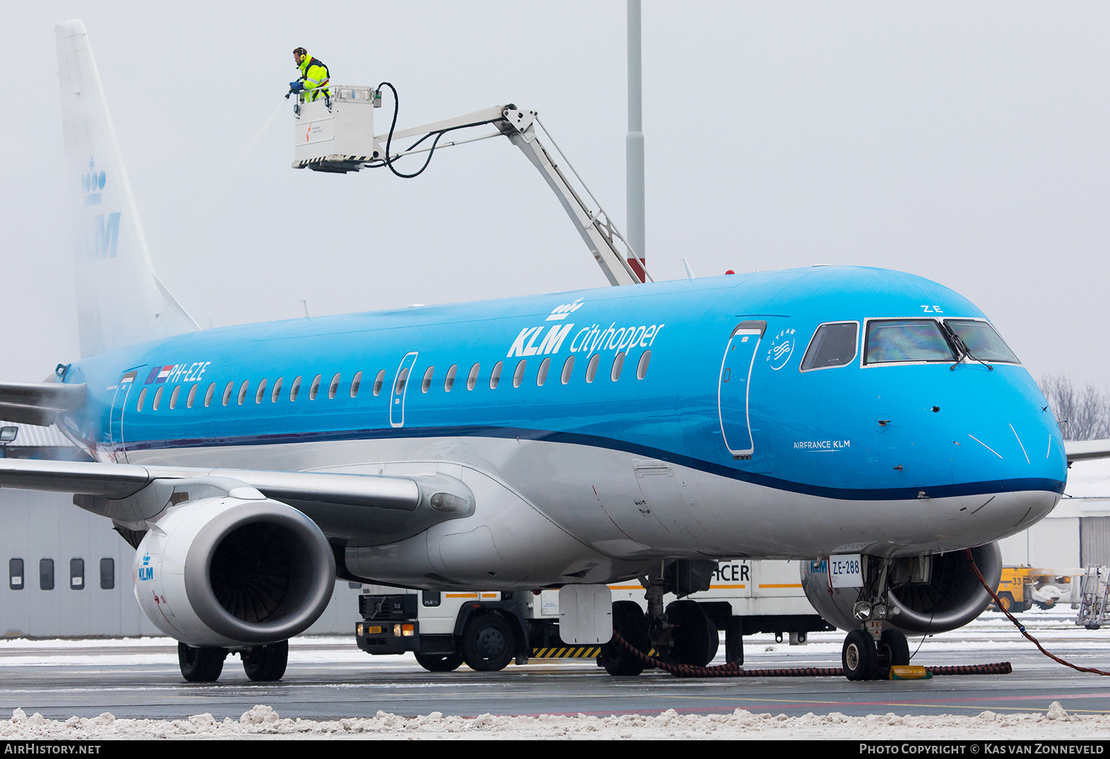 Aircraft Photo of PH-EZE | Embraer 190STD (ERJ-190-100STD) | KLM Cityhopper | AirHistory.net #255182