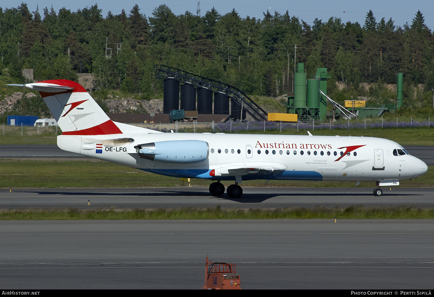 Aircraft Photo of OE-LFG | Fokker 70 (F28-0070) | Austrian Arrows | AirHistory.net #255389