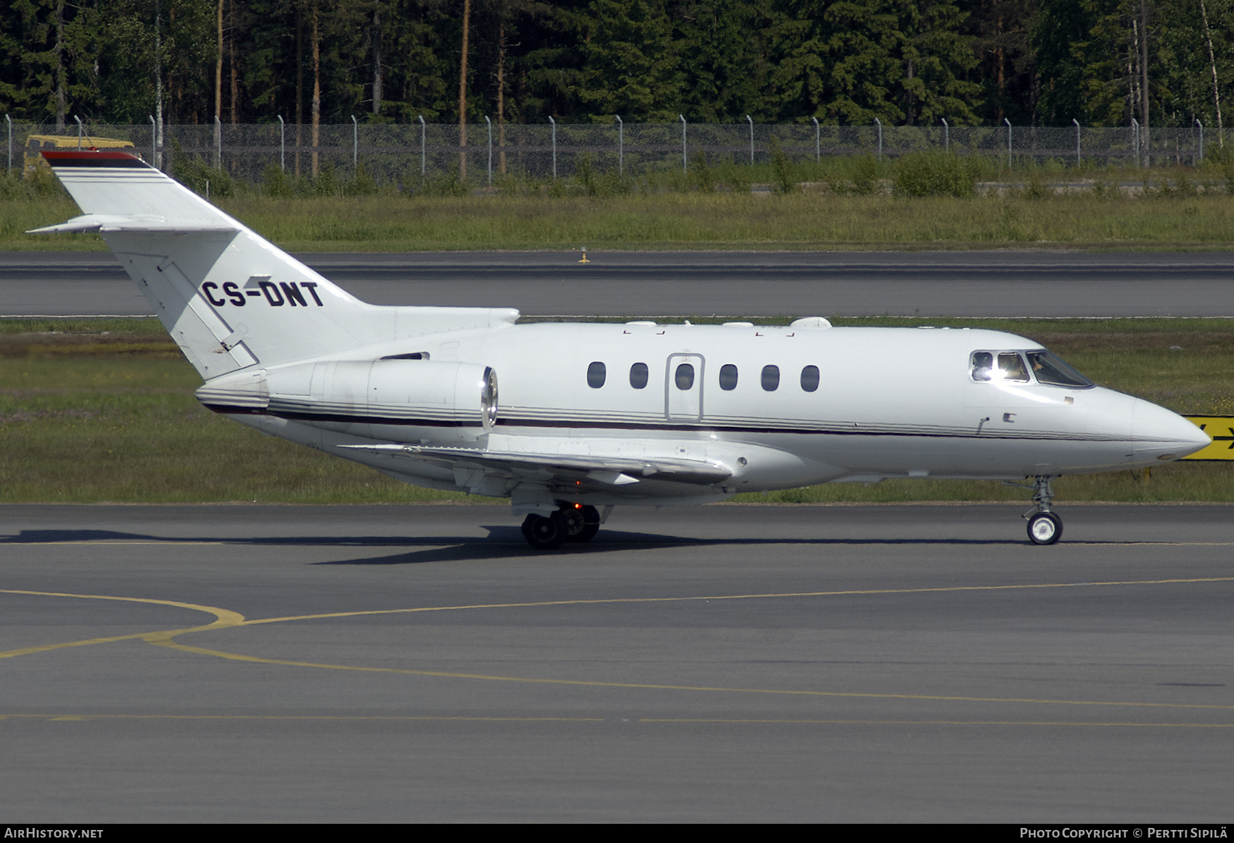 Aircraft Photo of CS-DNT | Raytheon Hawker 800XP | AirHistory.net #255397