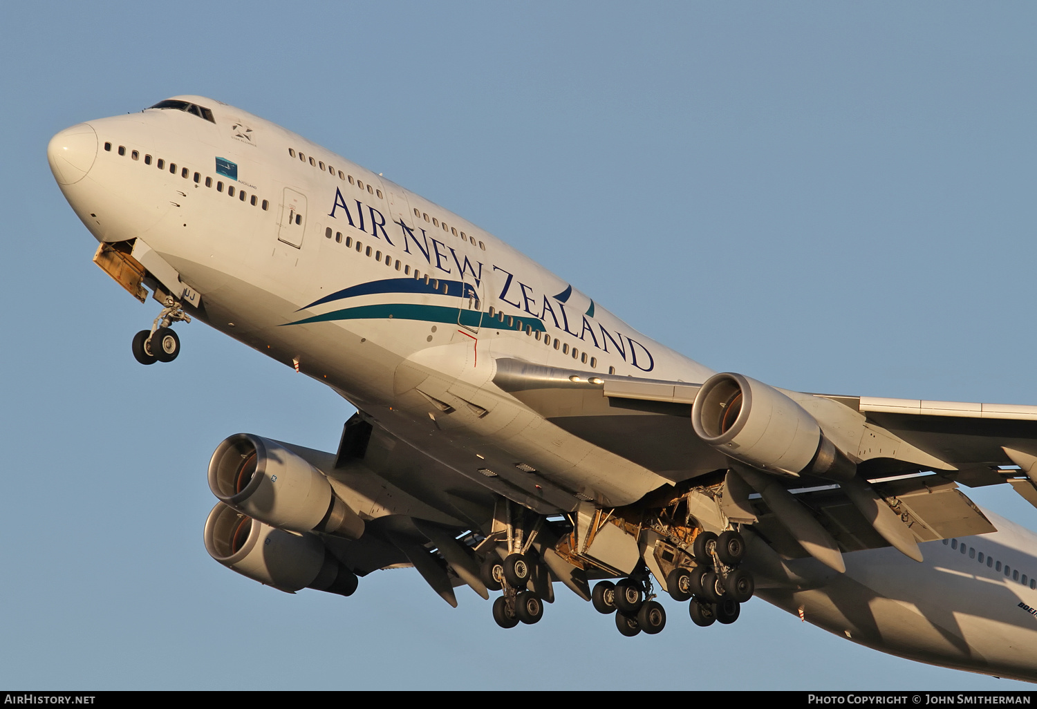 Aircraft Photo of ZK-SUJ | Boeing 747-4F6 | Air New Zealand | AirHistory.net #255499