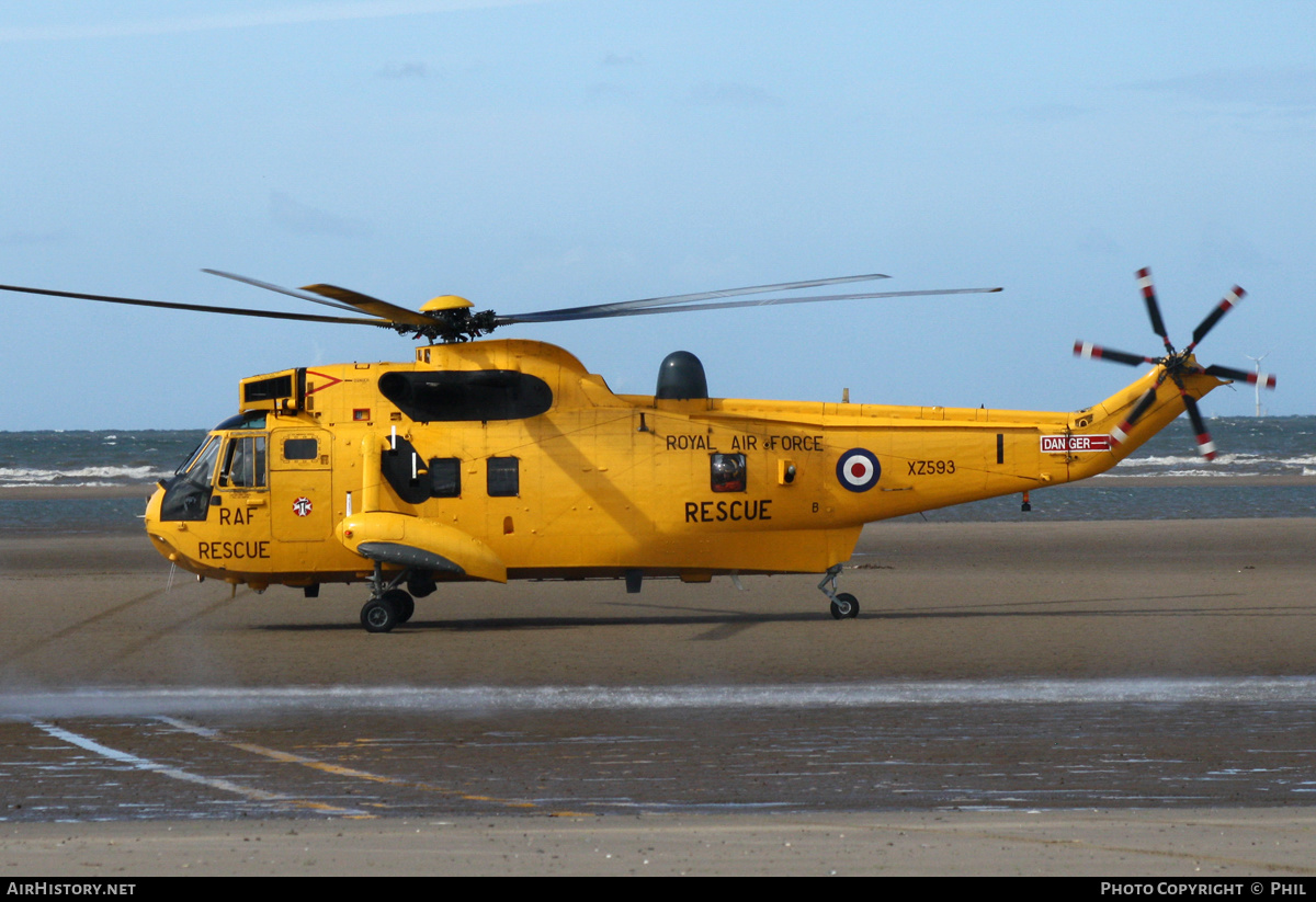 Aircraft Photo of XZ593 | Westland WS-61 Sea King HAR3 | UK - Air Force | AirHistory.net #255530