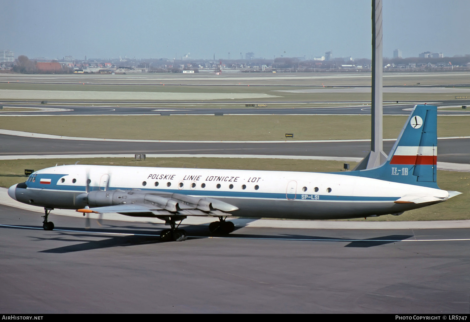 Aircraft Photo of SP-LSI | Ilyushin Il-18E | LOT Polish Airlines - Polskie Linie Lotnicze | AirHistory.net #255604