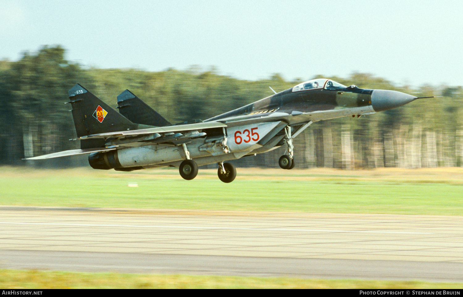 Aircraft Photo of 635 | Mikoyan-Gurevich MiG-29 | East Germany - Air Force | AirHistory.net #255657