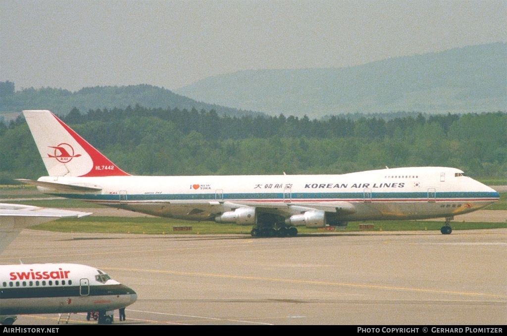 Aircraft Photo of HL7442 | Boeing 747-230B | Korean Air Lines | AirHistory.net #255673