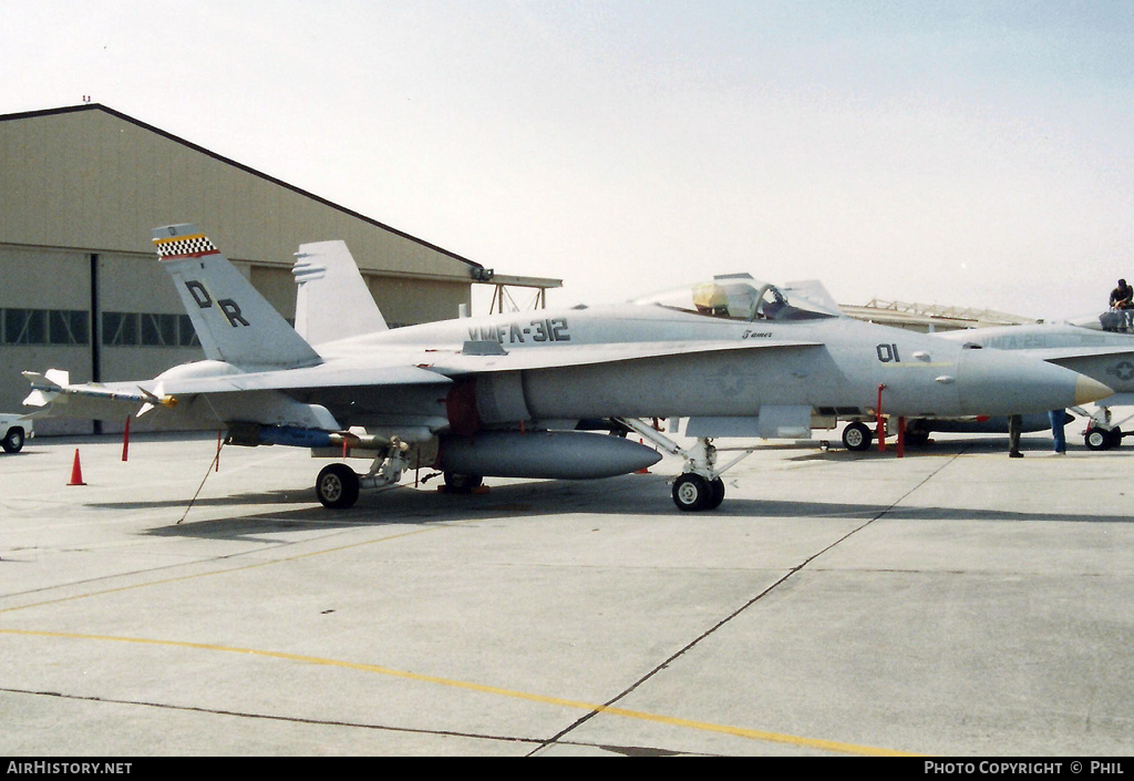 Aircraft Photo of 164264 | McDonnell Douglas F/A-18C Hornet | USA - Marines | AirHistory.net #255752