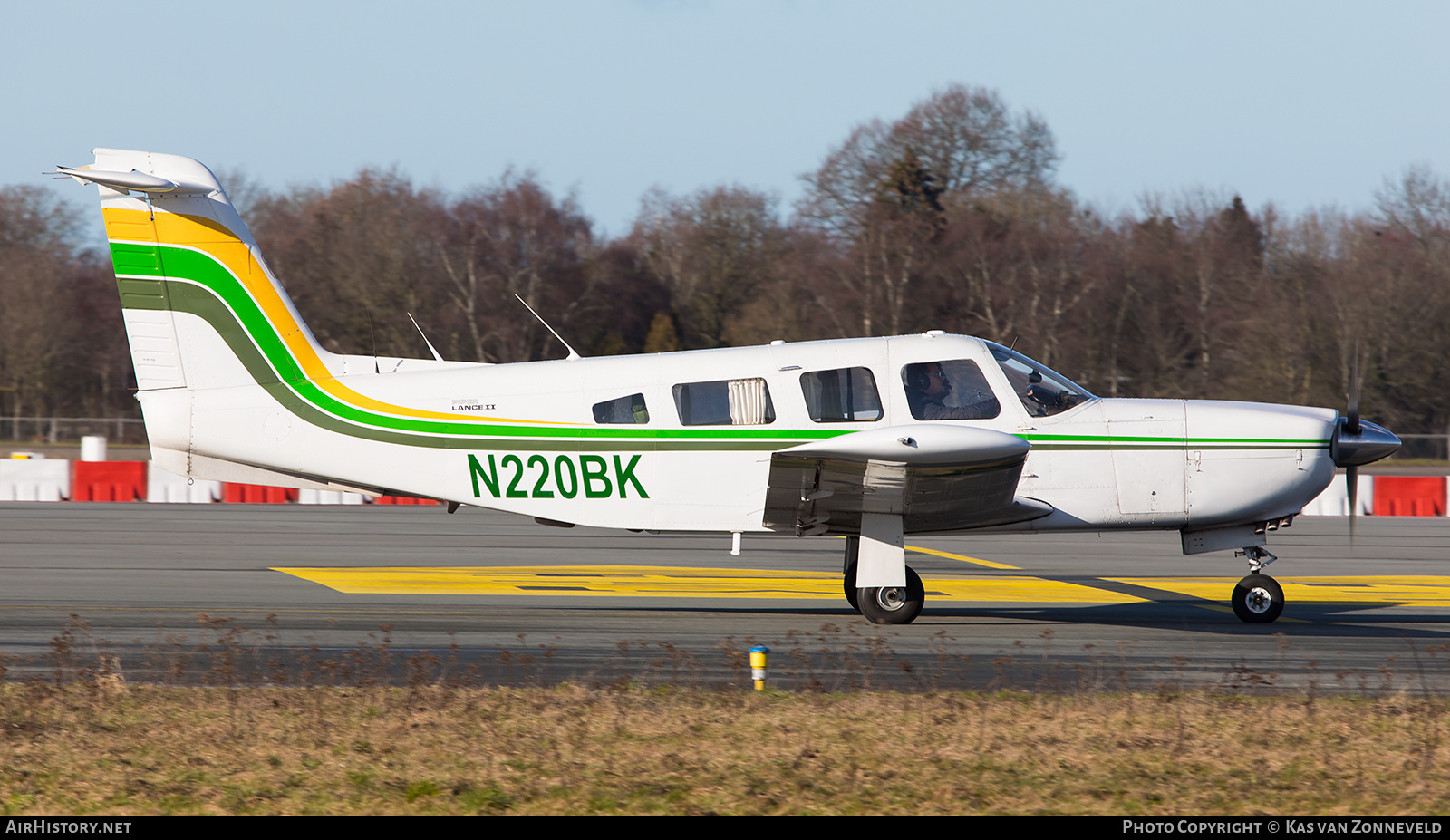 Aircraft Photo of N220BK | Piper PA-32RT-300 Lance II | AirHistory.net #255801