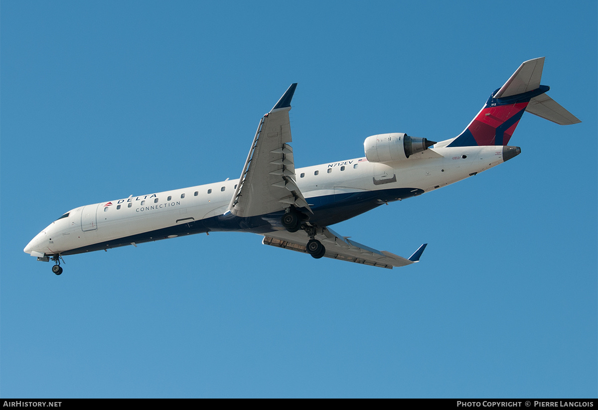 Aircraft Photo of N712EV | Bombardier CRJ-701ER (CL-600-2C10) | Delta Connection | AirHistory.net #255811