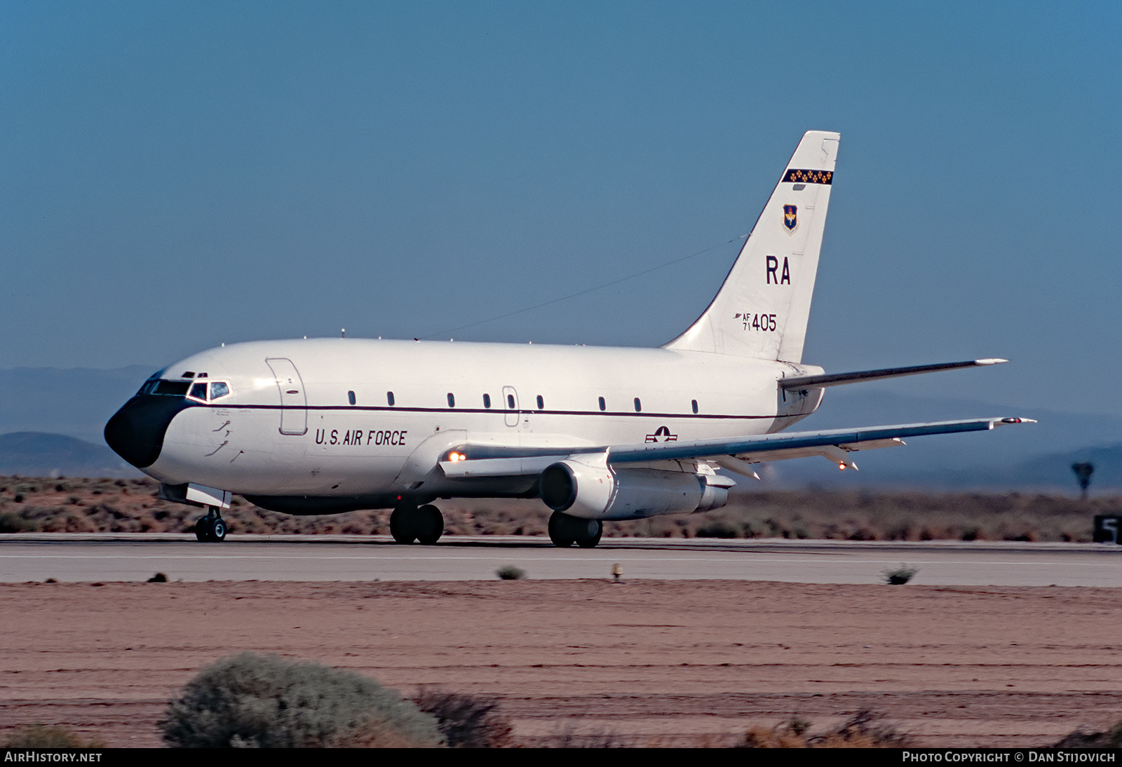 Aircraft Photo of 71-1405 / AF71405 | Boeing T-43A (737-253/Adv) | USA - Air Force | AirHistory.net #255840