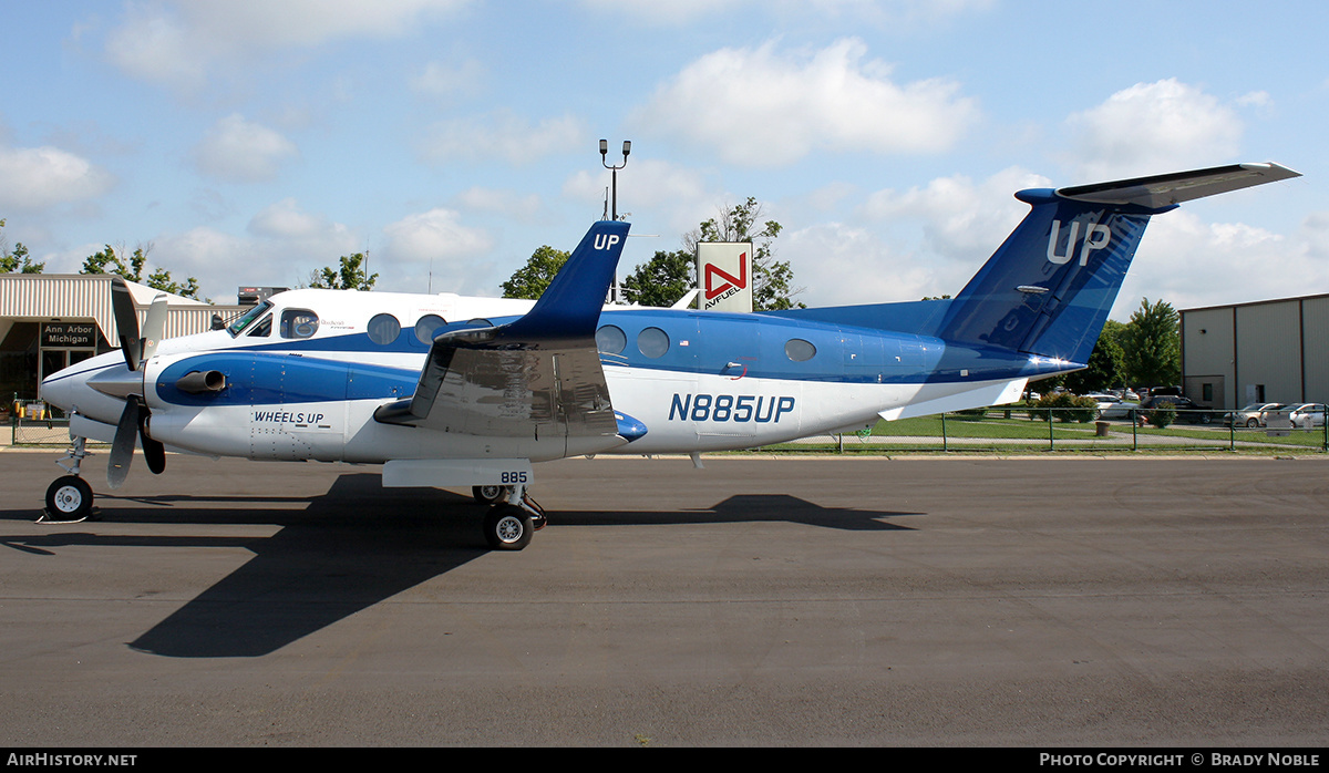Aircraft Photo of N885UP | Beechcraft B300 King Air 350 | Wheels Up | AirHistory.net #255853