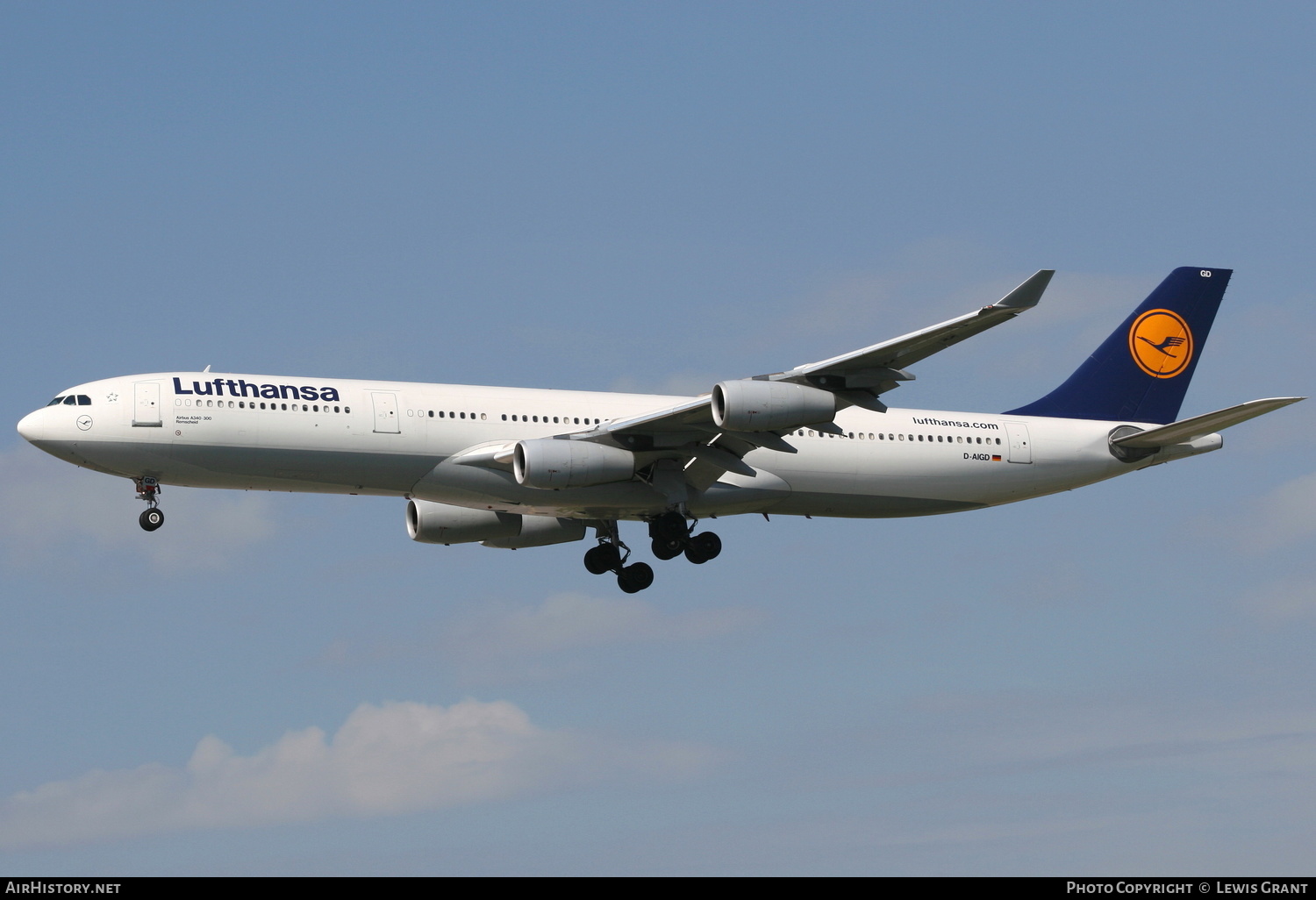 Aircraft Photo of D-AIGD | Airbus A340-311 | Lufthansa | AirHistory.net #255906