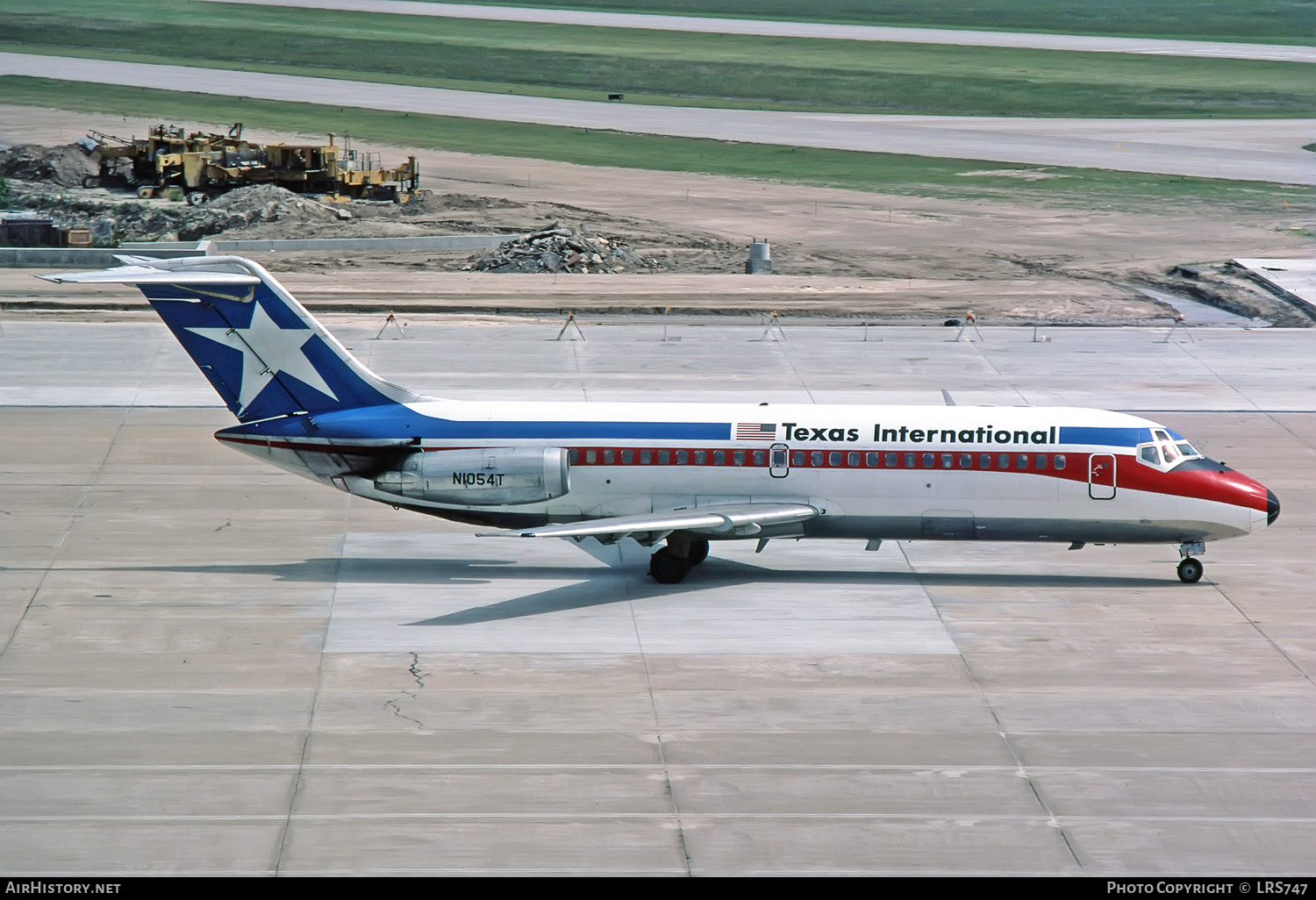 Aircraft Photo of N1054T | Douglas DC-9-14 | Texas International Airlines | AirHistory.net #256006