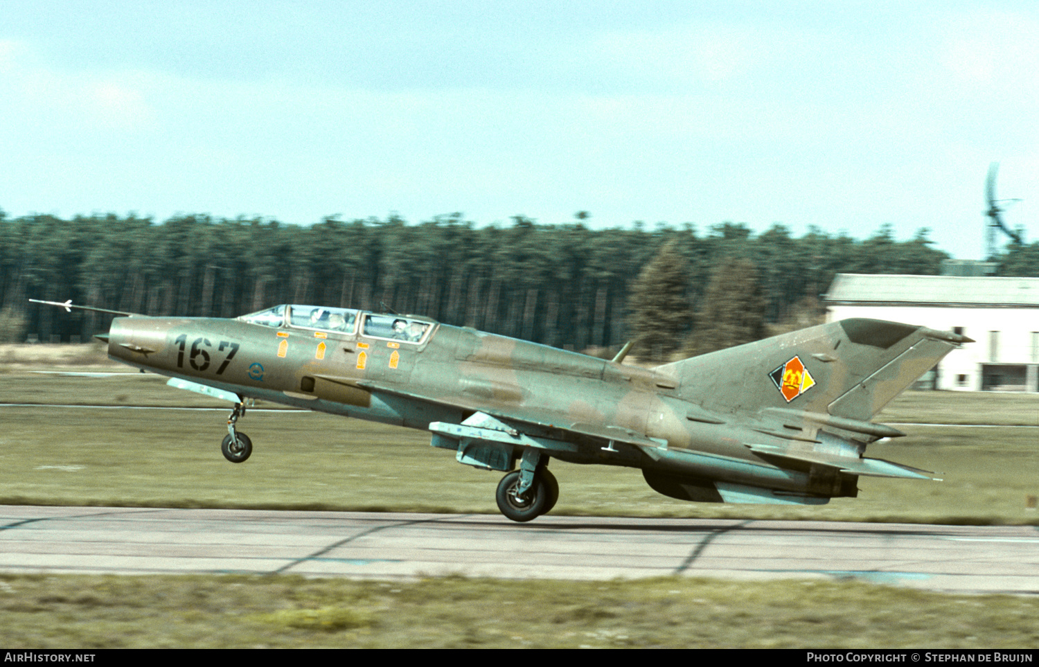 Aircraft Photo of 167 | Mikoyan-Gurevich MiG-21UM | East Germany - Air Force | AirHistory.net #256046